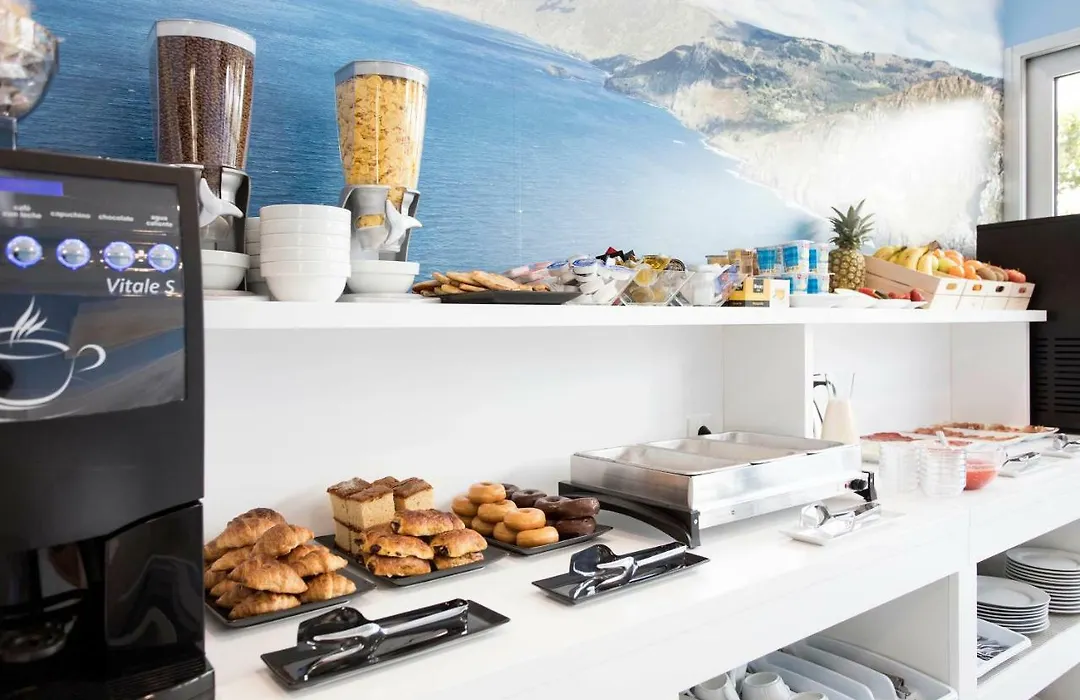 Hostal Praia Madalena-1